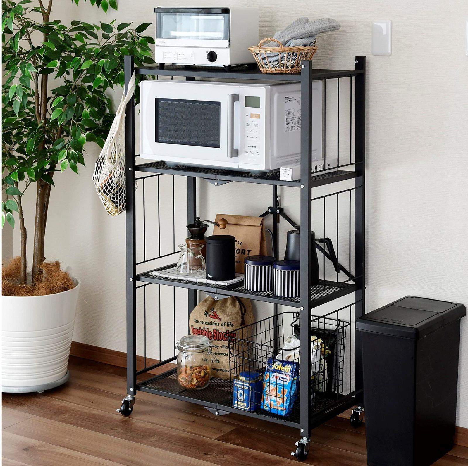 新着商品 山善 ラック 折りたたみ すぐに使える 本体完成品|キャスターを付けるだけ 全体耐荷重60㎏ 4段 幅71.5×奥行37×高さ124㎝ 棚 シェルフ ブラック LIS-4 BK