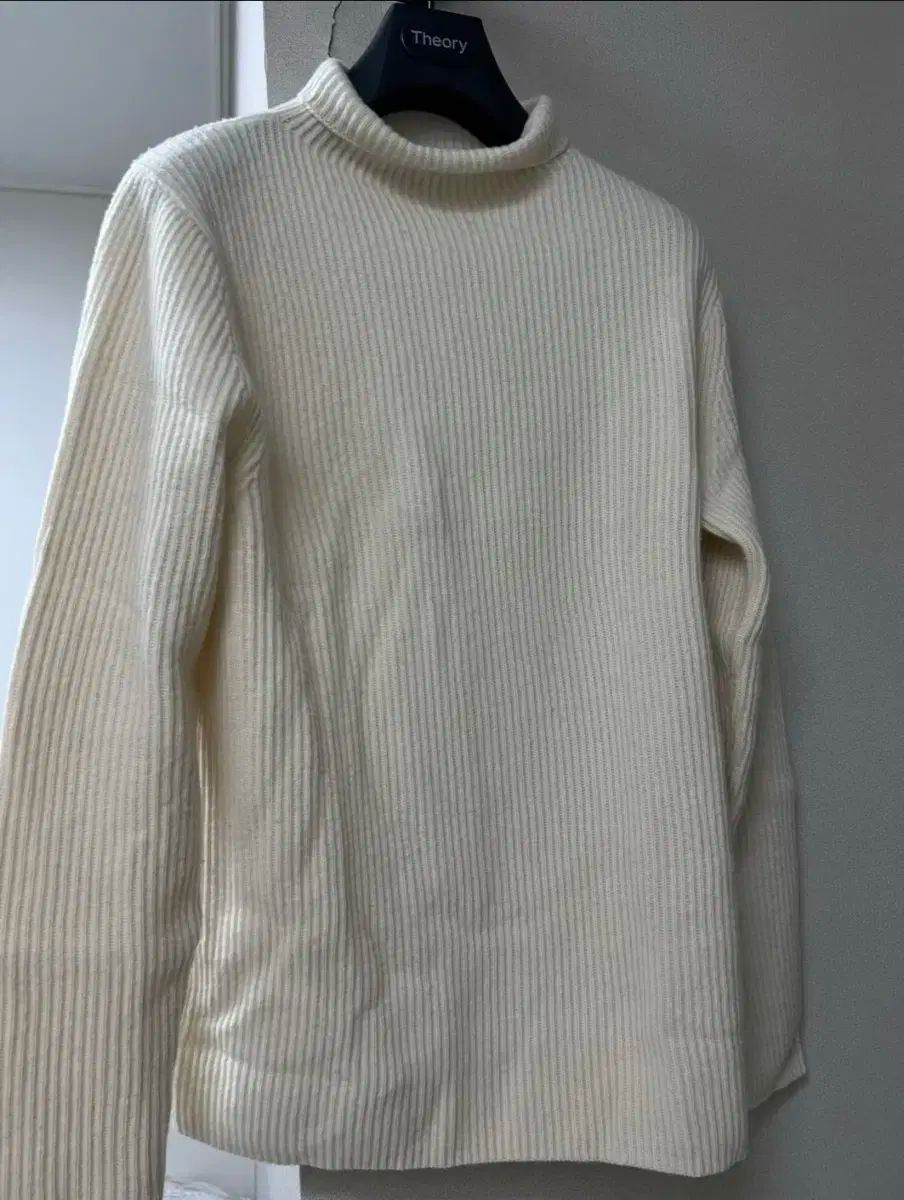 セオリー カシミア タートルネック