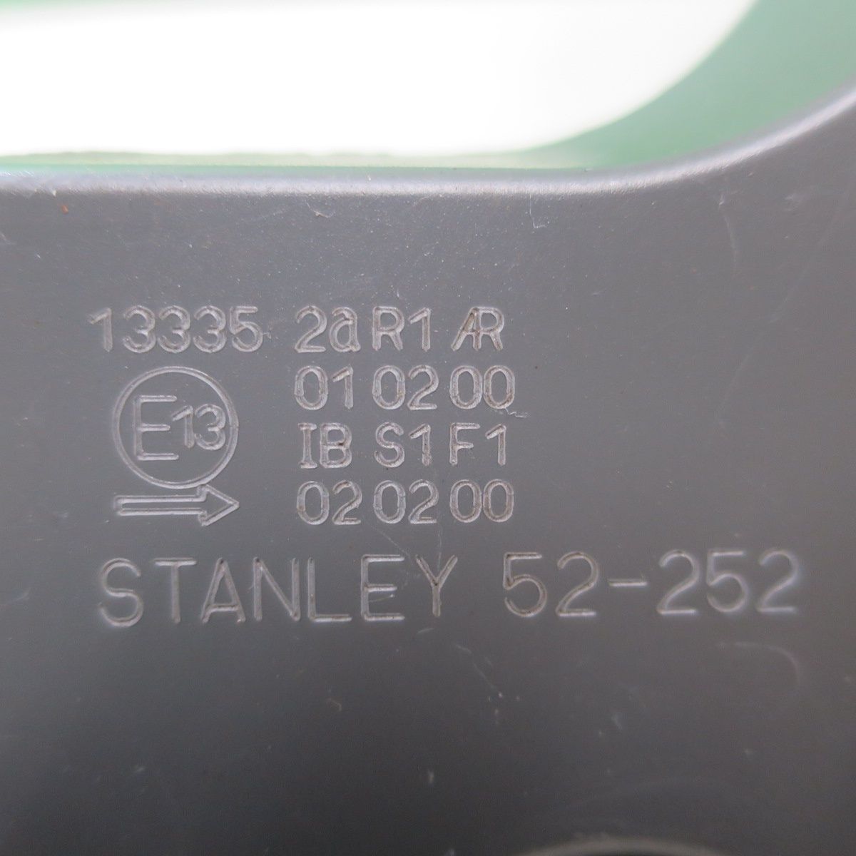 52-252 テールランプ