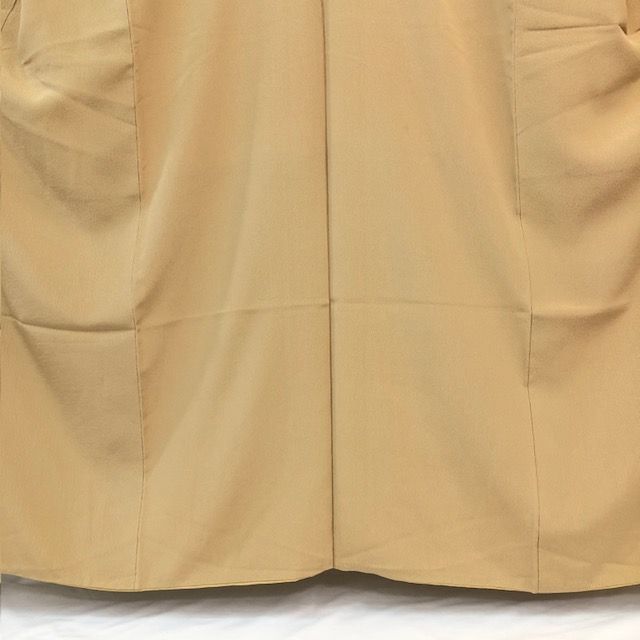 きものキレイ 色無地 袷 ベージュ 絹 身丈155.5㎝ 裄丈66.1㎝ リユース secondhand IR016