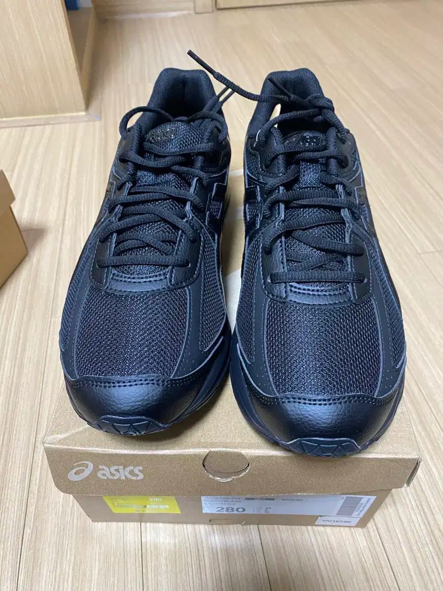 Asics アシックス ジョグ 100 S 黒 ー 2E ワイド 280 ユング ガイハ