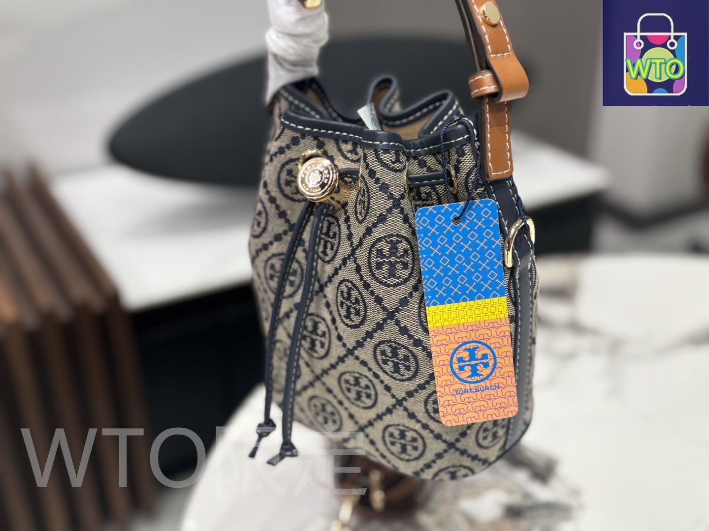 今日特価】Tory Burch トリーバーチ モノグラムバケットバッグ新