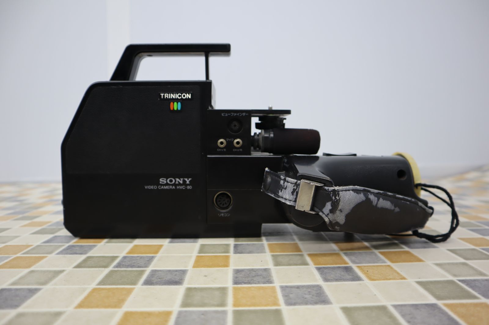 △値下げ！ ｜ビデオカメラ TRINICON｜SONY ソニー HVC-80 動作未確認