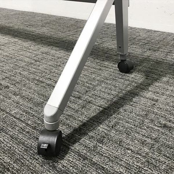 幕板付 オカムラ