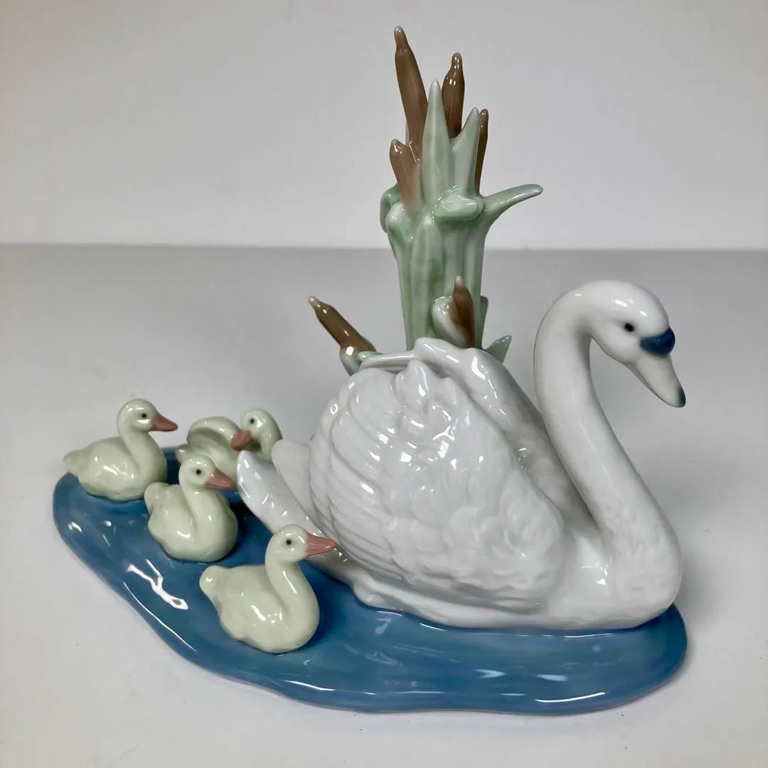 超歓迎定番LLADRO リヤドロ 白鳥 スワン置物 磁器人形 フィギュリン アンティーク [G96し] リヤドロ