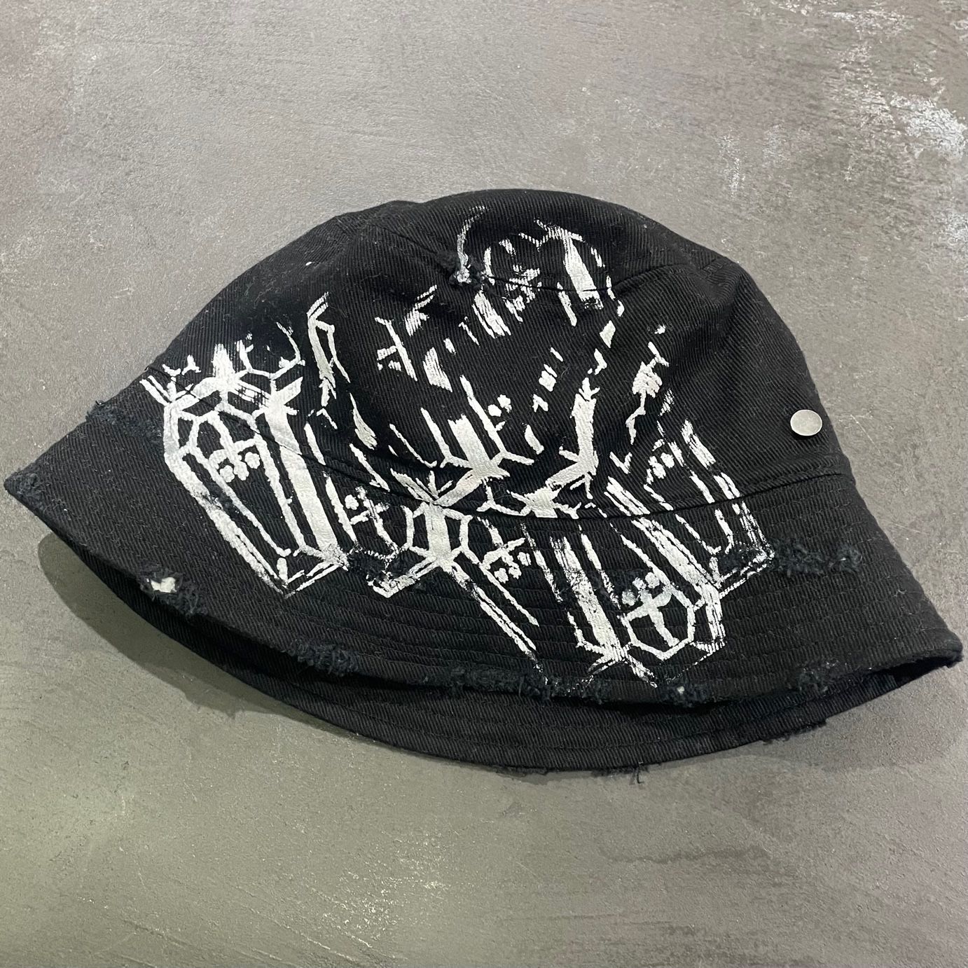 cvtvlist 黒白バケットハット