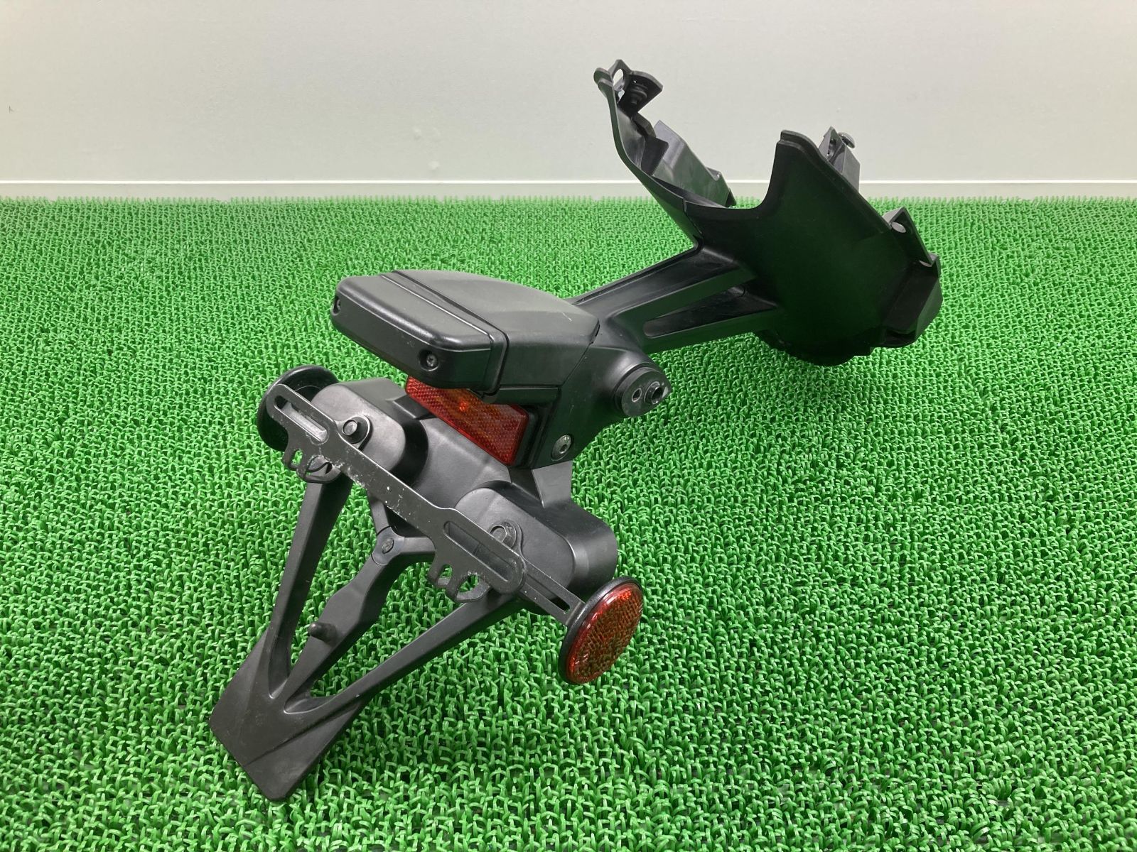 CBR1000RR リアフェンダー MFL ホンダ 純正 中古 バイク 部品 SC59 割れ欠け無し リフレクター 品薄 希少品 車検 Genuine
