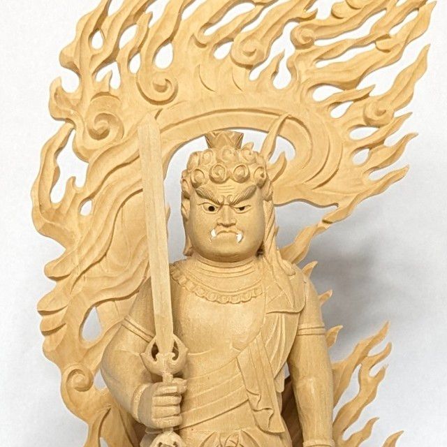 【フォロー割・新品】 不動明王　柘植　総高さ約25.5cm　上彫　不動　台座付 フォロー割・新品】 不動明王 柘植 総高さ約25.5cm 上彫 不動