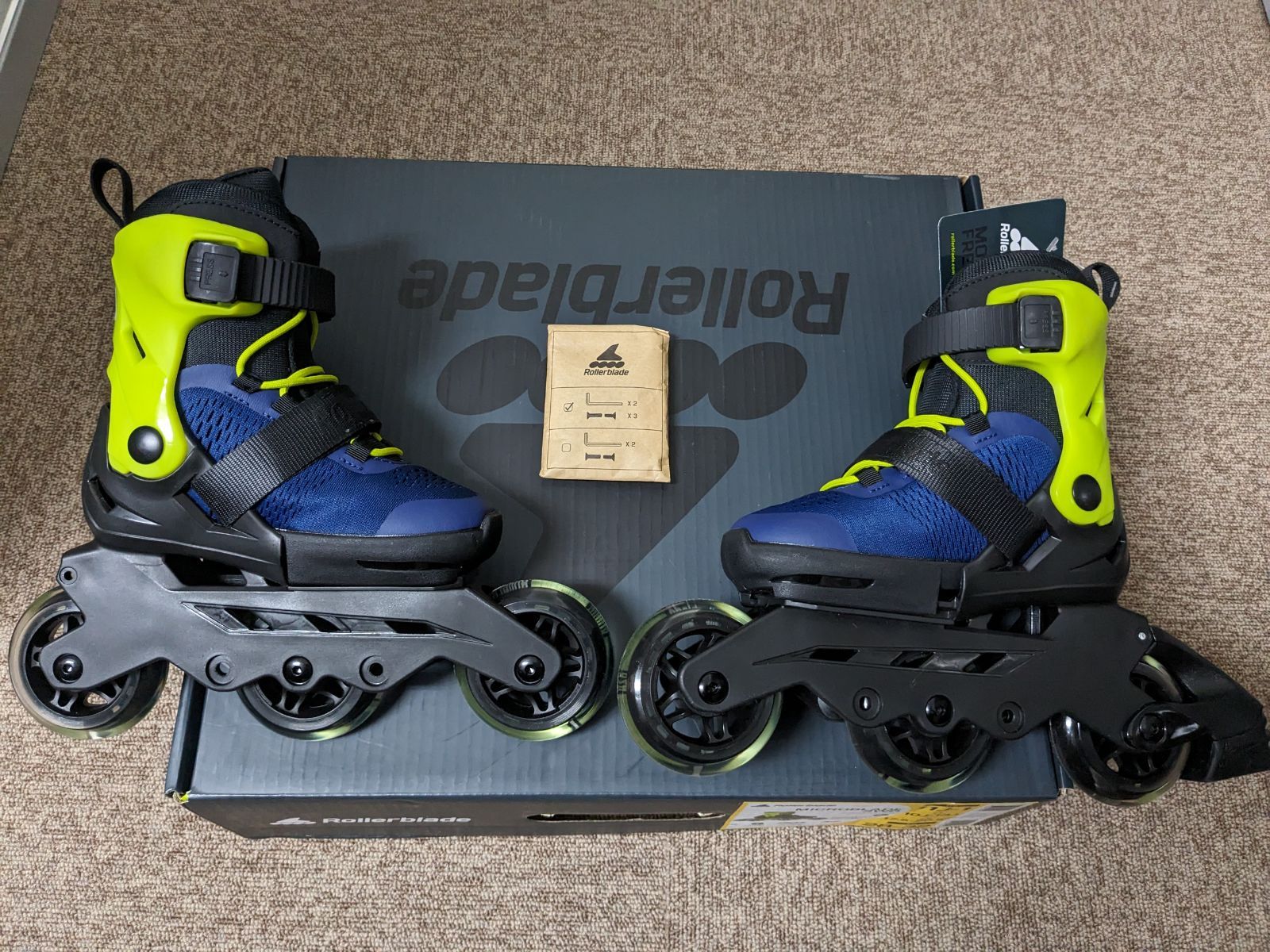 23 Roollerblade MICROBLADE 3WD 子供用 サイズＳ 17.5~20.5cm