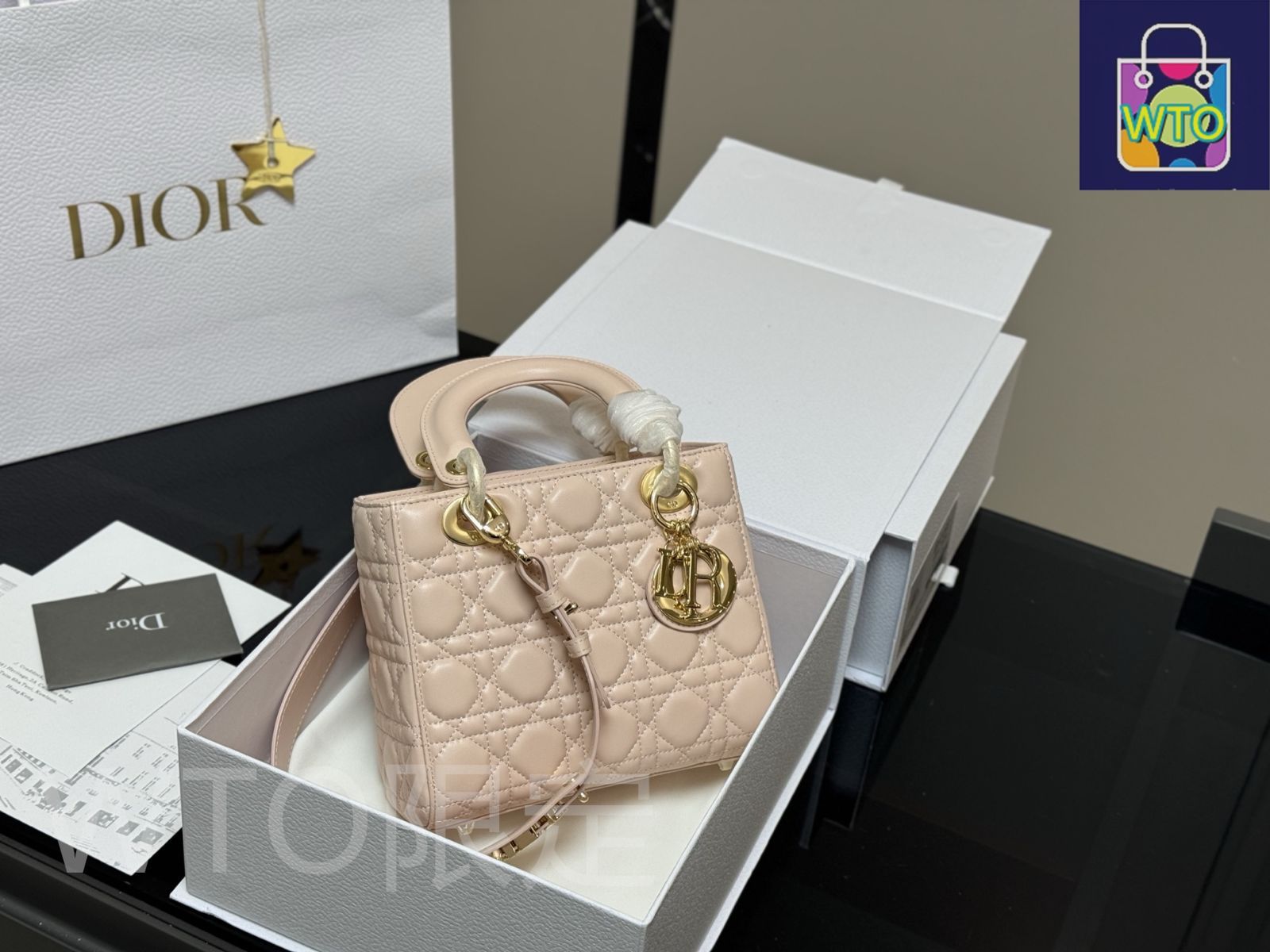 【本日限定】Dior レディディオール ミディアム シルバー金具 本日限定】Dior レディディオール ミディアム シルバー金具 今日特価