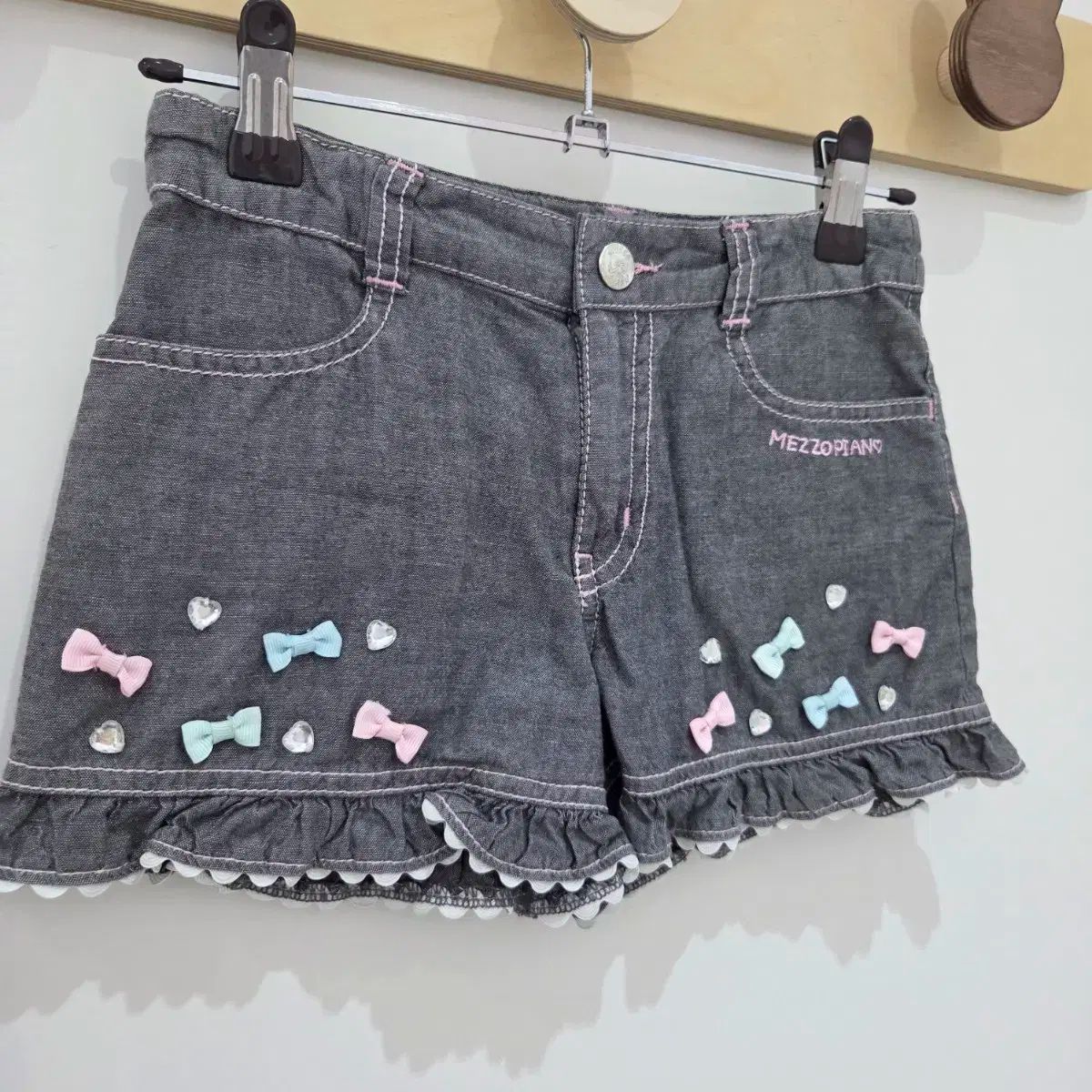 中古　メゾピアノ　トップス　キュロットパンツ　130 メゾピアノ 半ズボン 130 中古 メゾピアノ トップス 半ズボン 130 メゾ