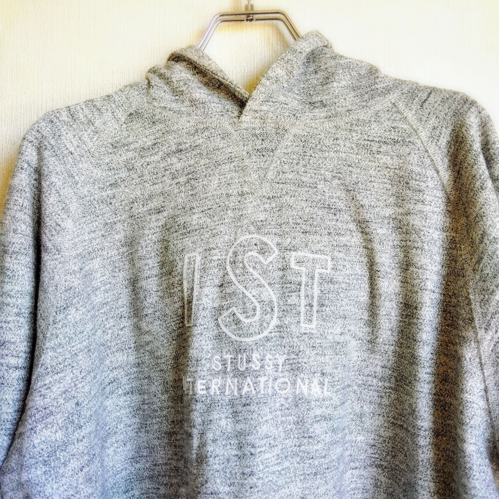 STUSSY スケート ストリート 古着 フード刺繍 迷彩ビッグロゴ パーカー STUSSY スケート ストリート 古着 フード刺繍 迷彩ビッグロゴ