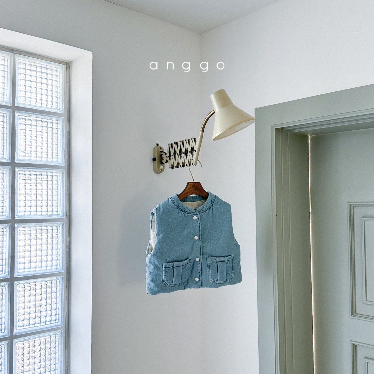 anggo / cloud vest