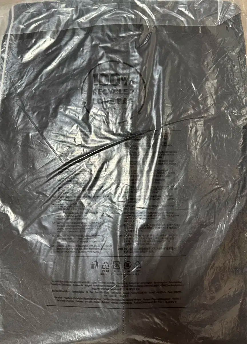 アディダス Newcastle