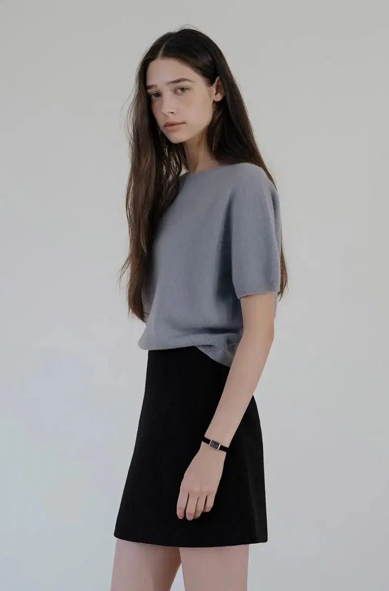 ベニューエット ニーズ スカート ブラック xs