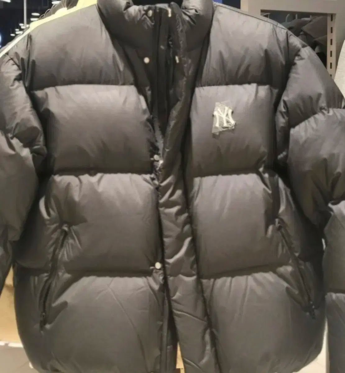 MLB ベーシックな小さなロゴ ダウンジャケット 2 バンジー用 非常にリーズナブルな価格で販売 A レベル