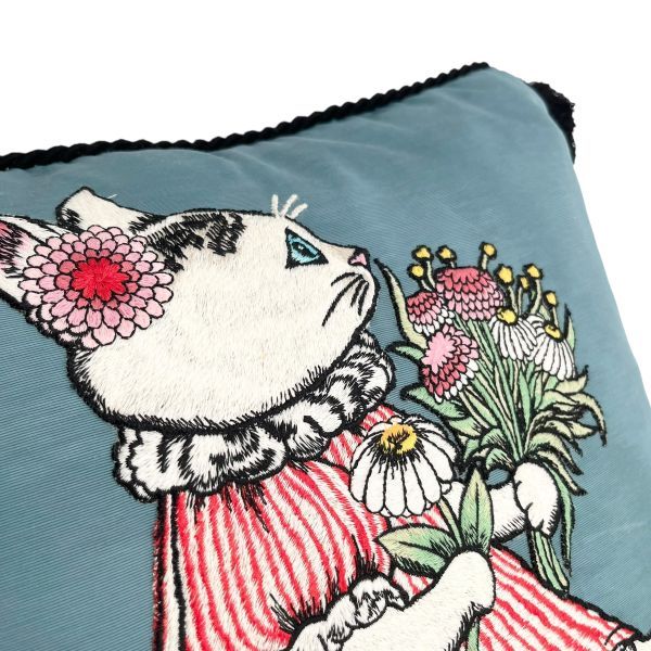 ○ グッチ GUCCI クッション 日本限定品 ヒグチユウコ ブルー 水色 白
