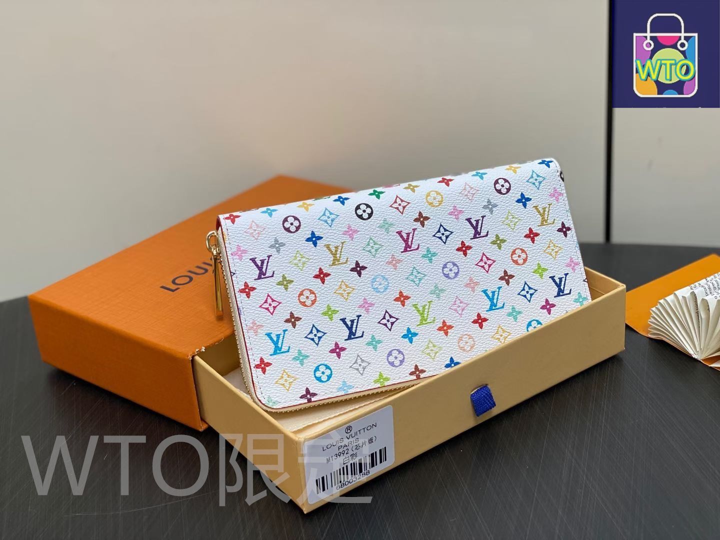 本日限定特価】LV ルイヴィトン ジッピー ラウンドファスナー