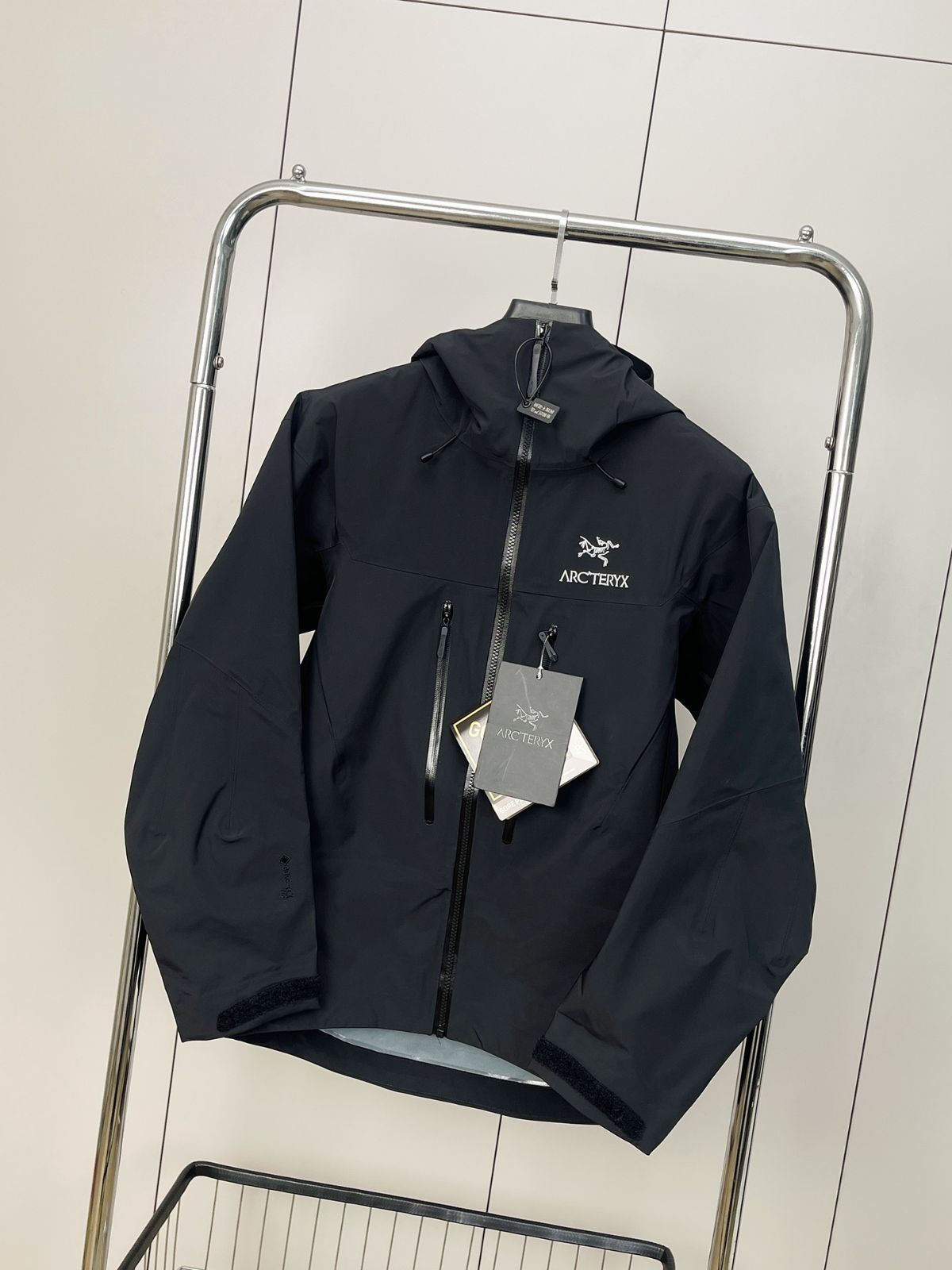 Arc teryx アルファ SV ジャケット Alpha SV 7 GORE-TEX Pro