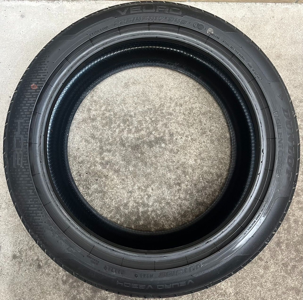 2024年製 約8.5分山 ダンロップ DUNLOP ビューロ VEURO 225/45R17 1本 