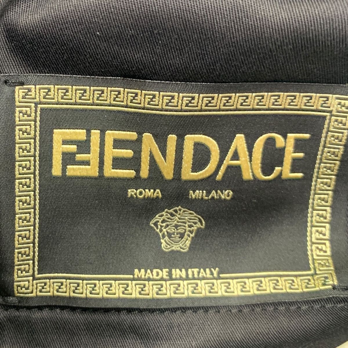 ♪0786 FENDACE フェンダーチェ フェンディ×ヴェルサーチ FFロゴライン ハーフパンツ FB0521 AKC5 48サイズ ブラック