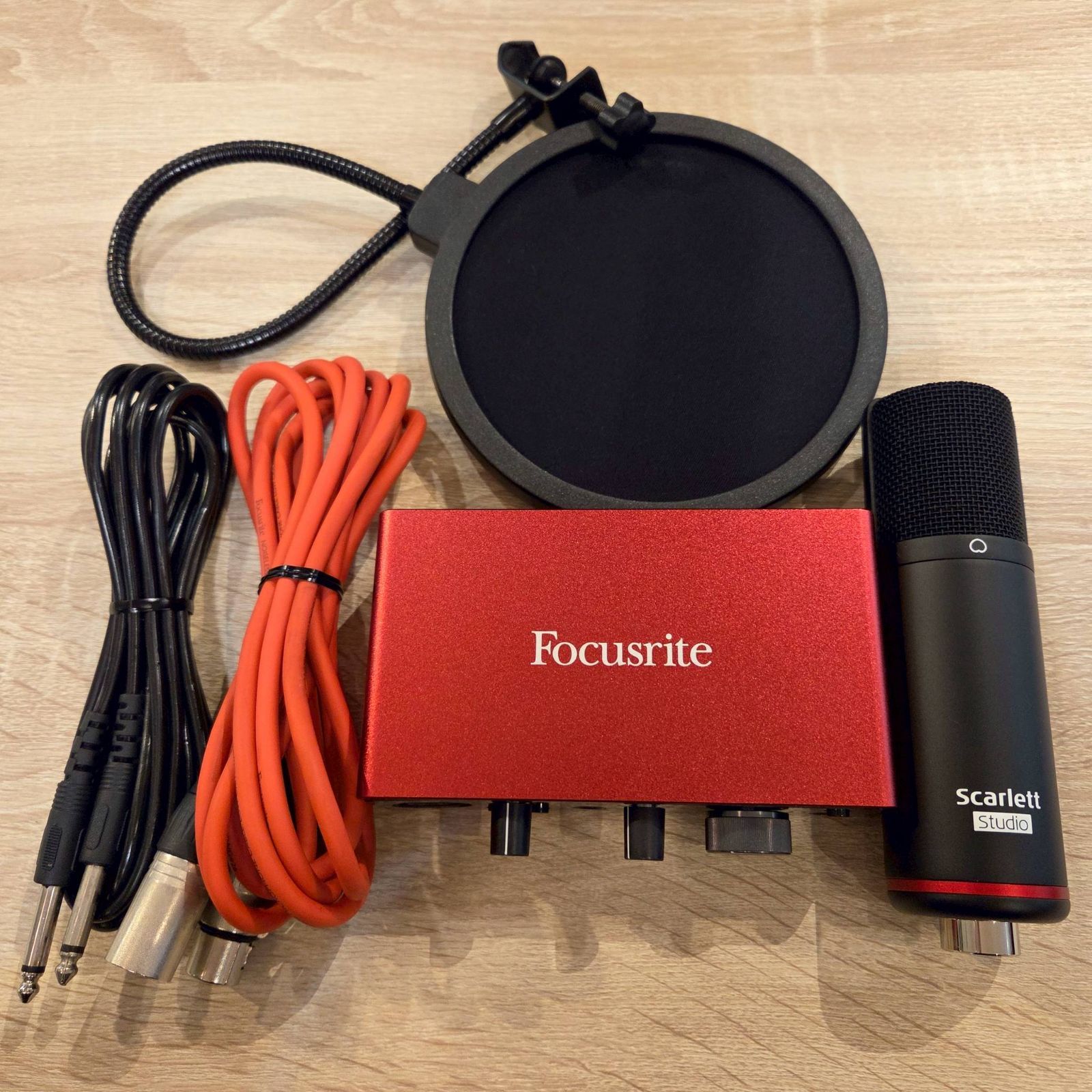 Focusrite フォーカスライト Scarlett Solo Studio 3rd Gen 第3世代 オーディオインターフェース