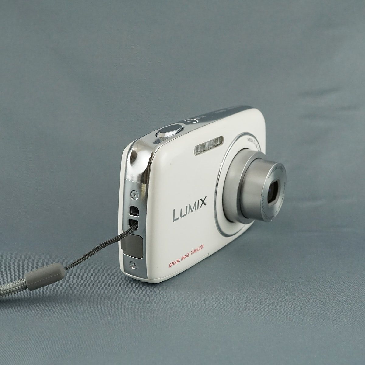 カメラ Panasonic LUMIX DMC-S1 ホワイト デジタルカメラ コンデジ