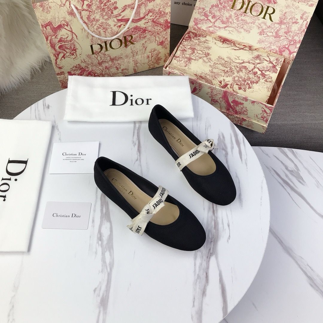 dior 人気 バレエ シューズ