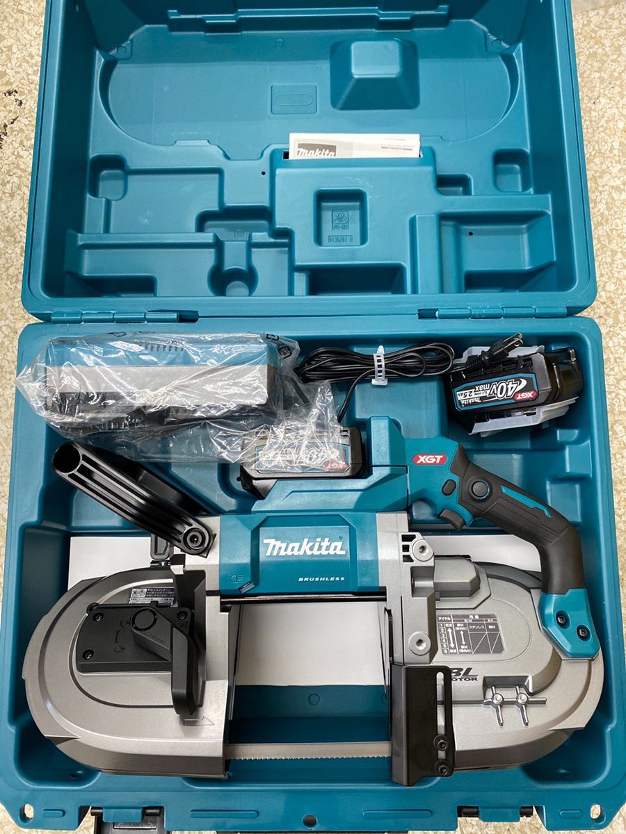 makita マキタ 40Vmax 充電式バンドソー PB001GRDX バッテリ2個 2.5Ah 充電器 ケース付 コードレス 帯鋸切断機