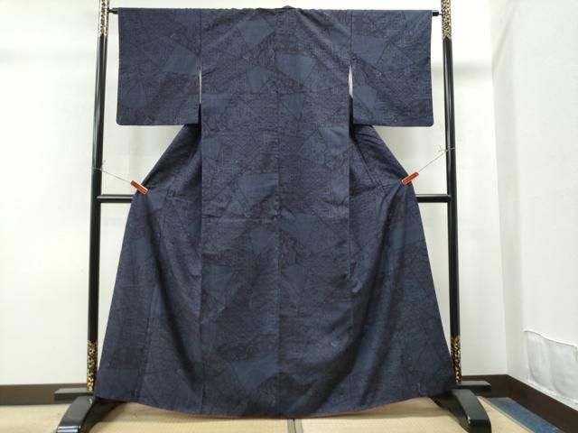 平和屋着物●結城紬　奥順　はたおり娘　80亀甲　吉祥花唐草文　証紙付き　正絹　逸品　CAAU1615yc 平和屋着物○結城紬 奥順 はたおり娘 80亀甲 吉祥花唐草文 証紙付き