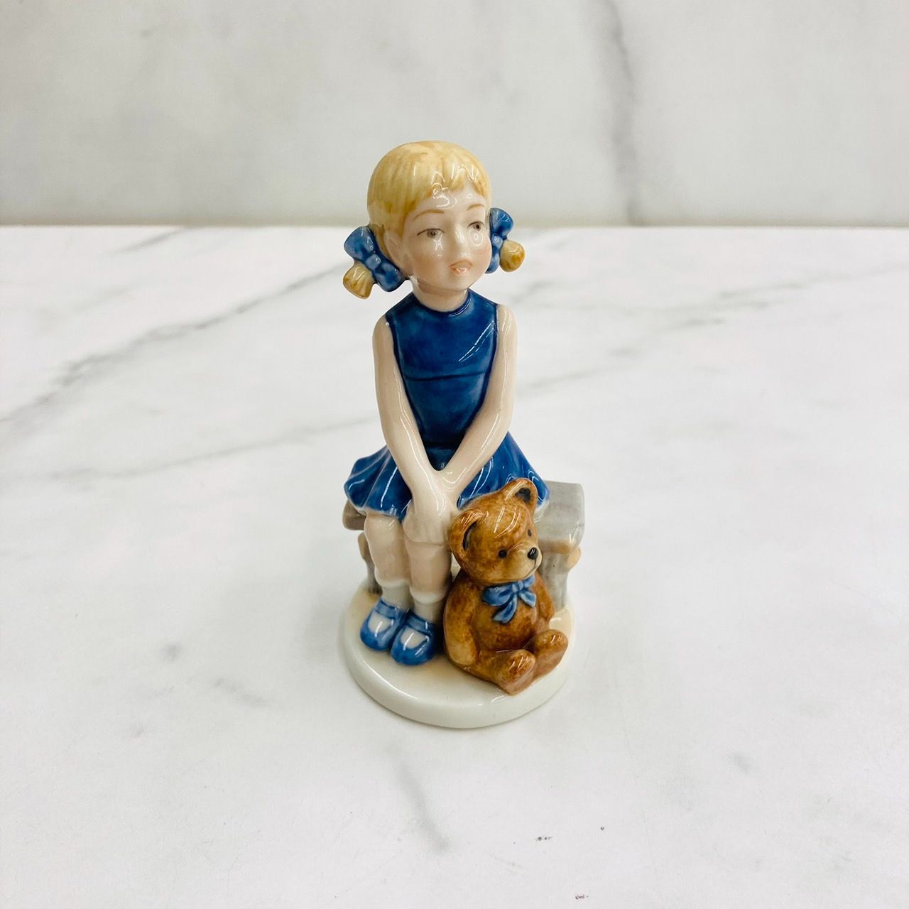 ROYAL COPENHAGEN ロイヤルコペンハーゲン 2000年 Emma エマ フィギュリン 人形 オブジェ