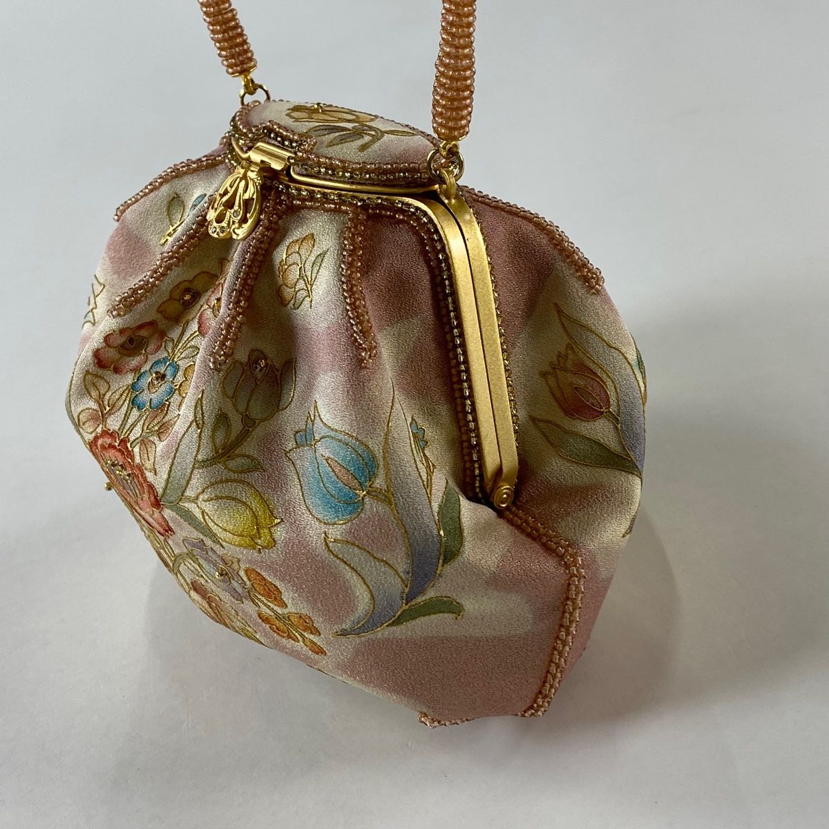 和装バッグ 美品 逸品 OKAJIMA 草花 金彩 ビーズ ピンク 正絹