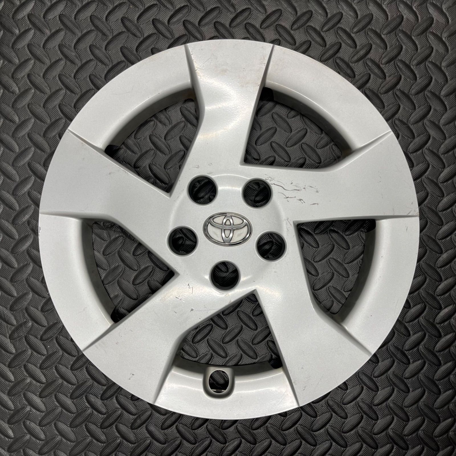トヨタ プリウス 30系前期 ホイールキャップ ホイールカバー 純正 中古 