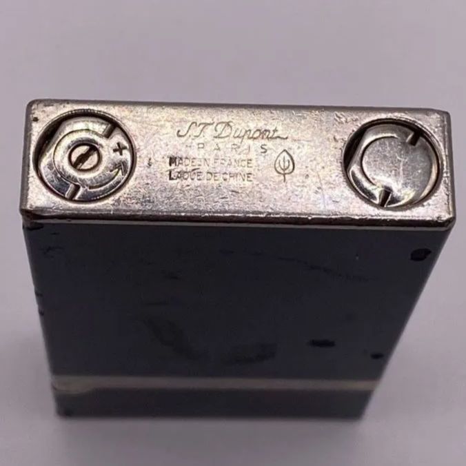 ブランド S.T. Dupont ライター デュポン ガスライター ヴィンテージ アンティーク 昭和 レトロ 喫煙具 タバコ 男性 メンズ BLACK ブラック 金色 ゴールド GOLD 火花着火 ずっしり 重量感 大人 海外
