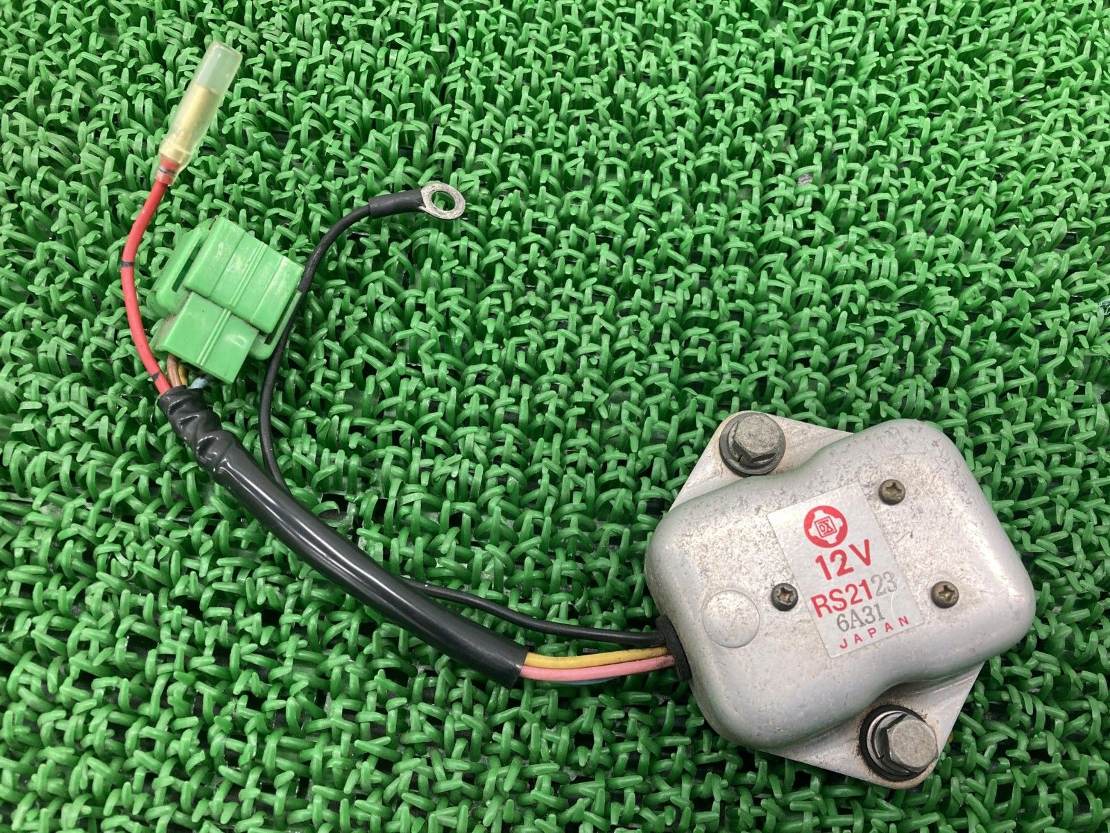 Z1-R レギュレター カワサキ 純正 バイク 部品 Z1000D1 割れ欠け無し