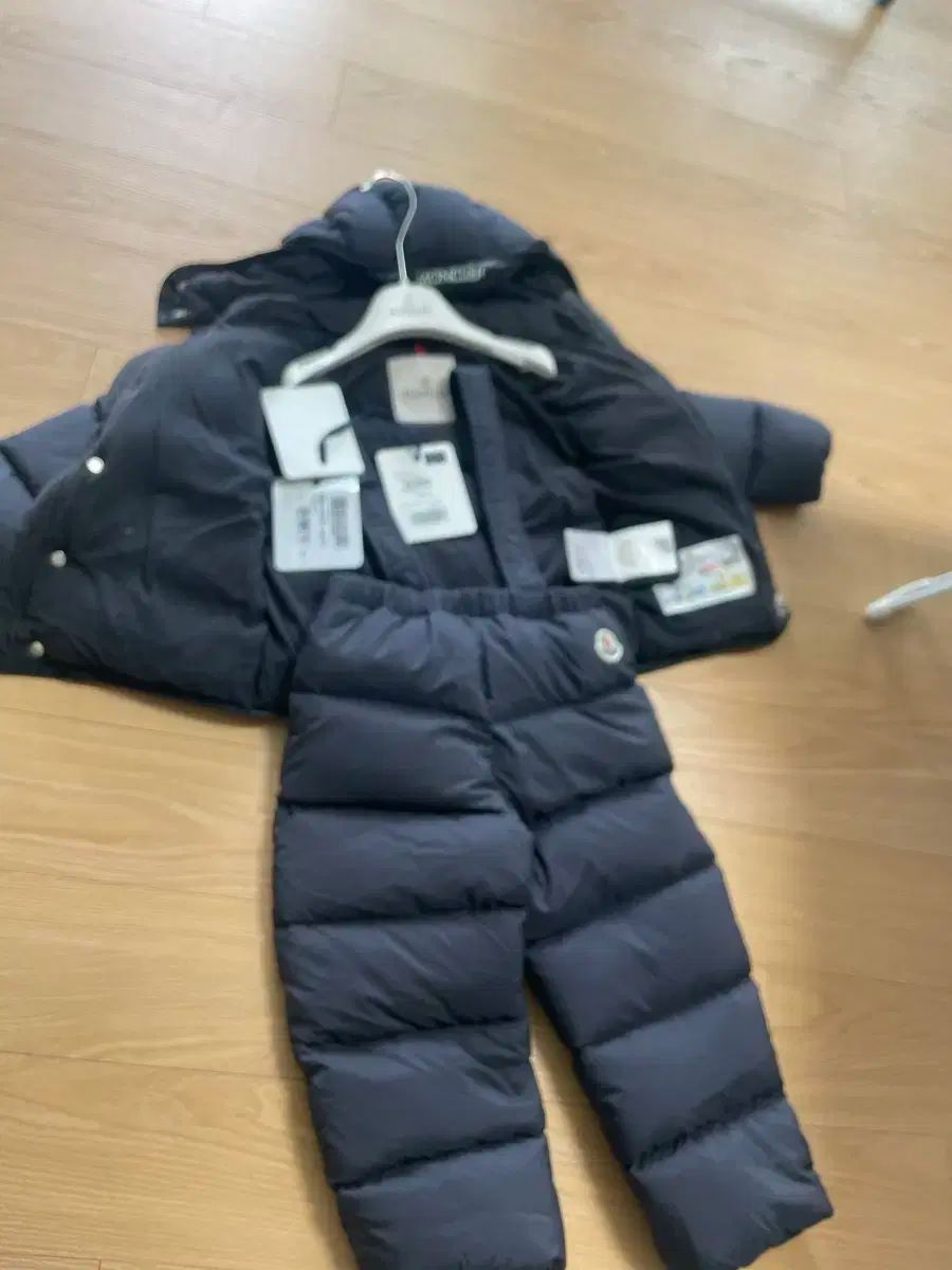 MONCLER モンクレール トゥイーン ダウン 上下セット セット 正規品
