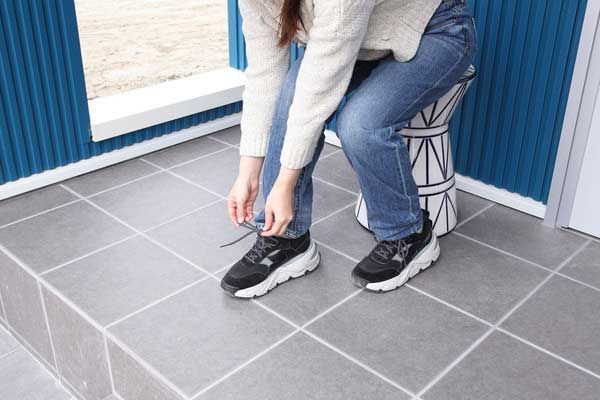 陶器製トライバルテイストなスツール