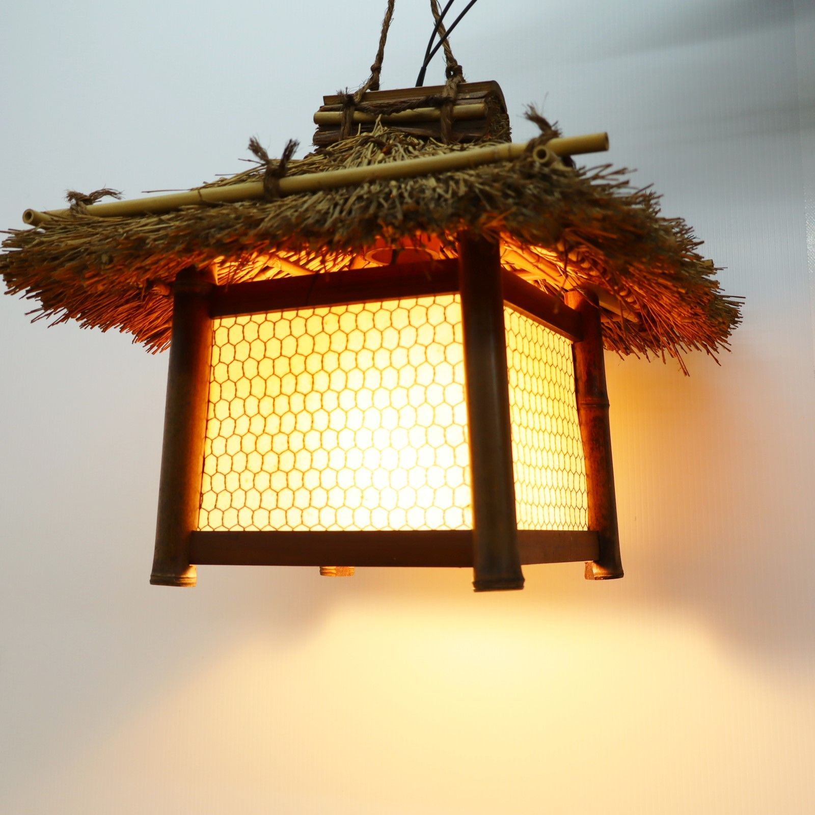 ▽天井照明 和照明｜竹細工 照明器具 灯籠 吊り灯籠｜小泉 和風 レトロ