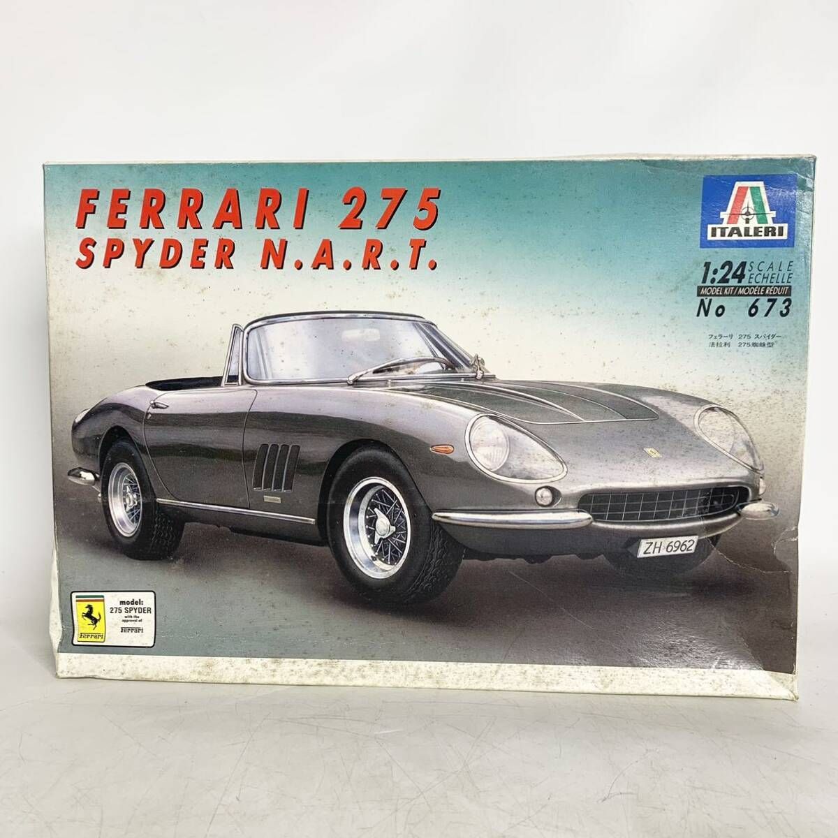 未組立 ITALERI イタレリ 1/24 フェラーリ 275 スパイダー Ferrari spider N.A.R.T. プラモデル No.673 現状品