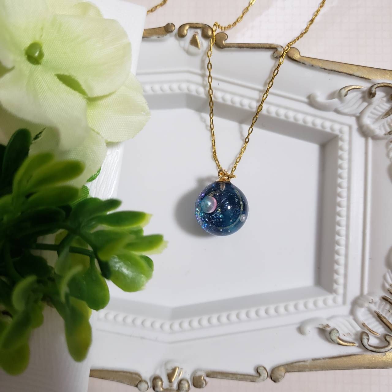ハンドメイド レジン 宇宙 ペンダント ネックレス - メルカリ