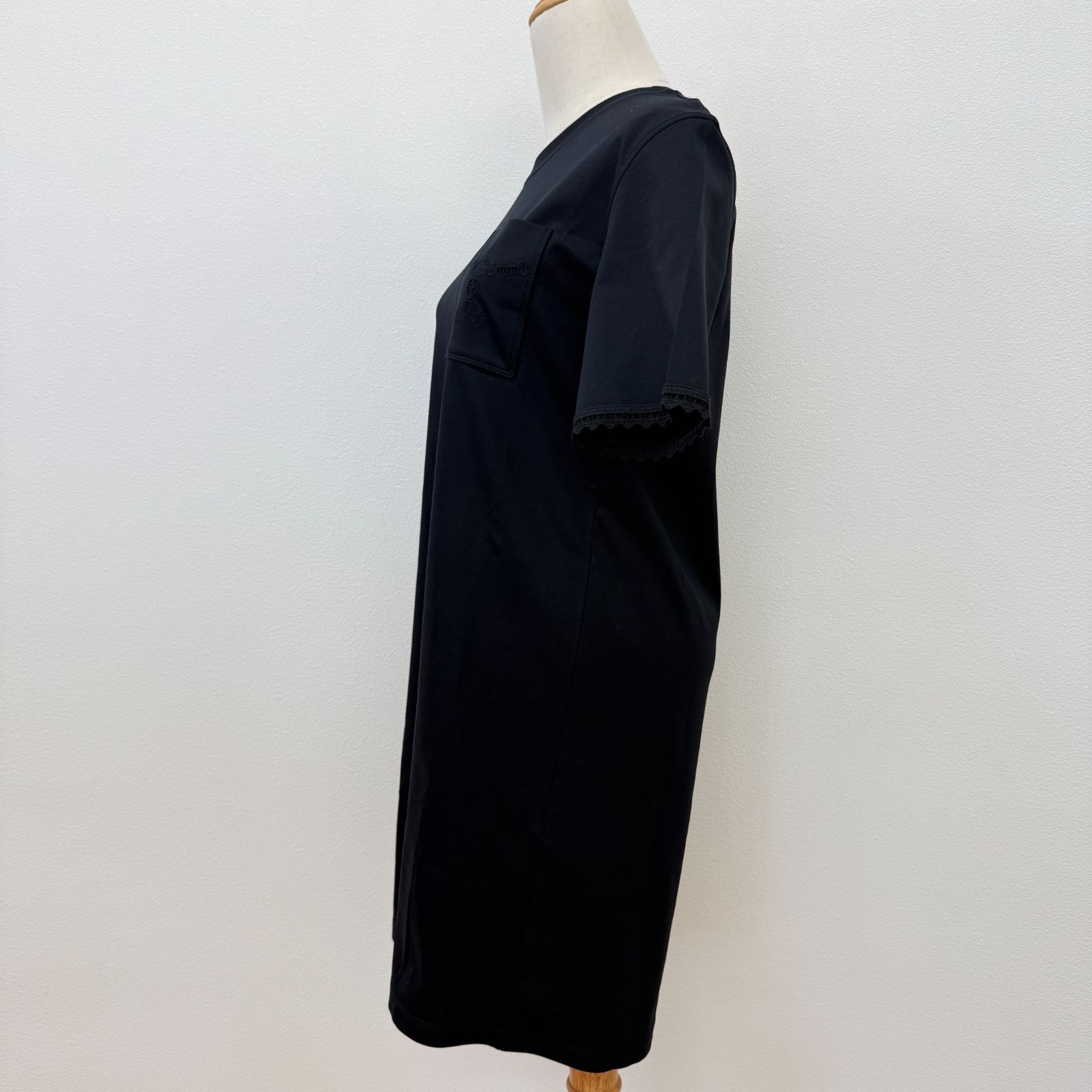 鑑定済み【 美品 】エルメス 《 Embroidered pocket flared dress 