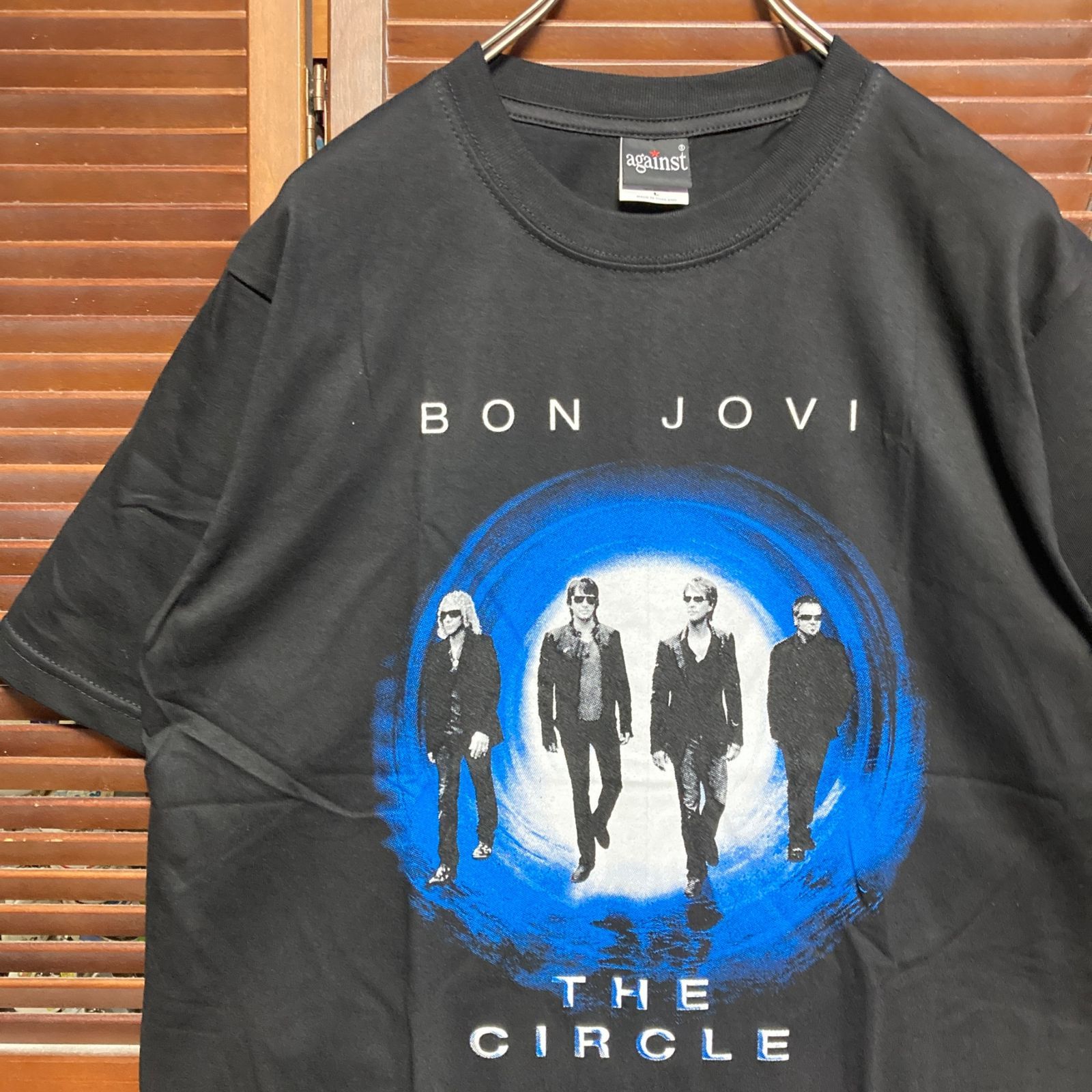 ボンジョヴィ BON JOVI 黒 バンド Tシャツ tee ティーシャツ ロック ツアー ライブ デザイン 両面 プリント 派手 奇抜 古着 ビンテージ vintage パンク メタル ラッパー アーティスト