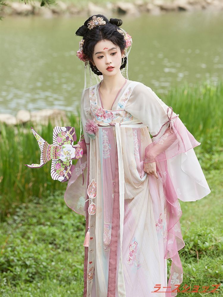優雅でフェミニンなスタイル 撮影会