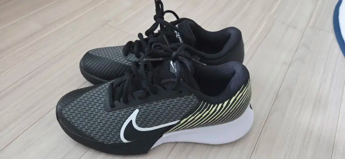 ナイキ コート エア ズーム ヴェイパー テニスシューズ 245