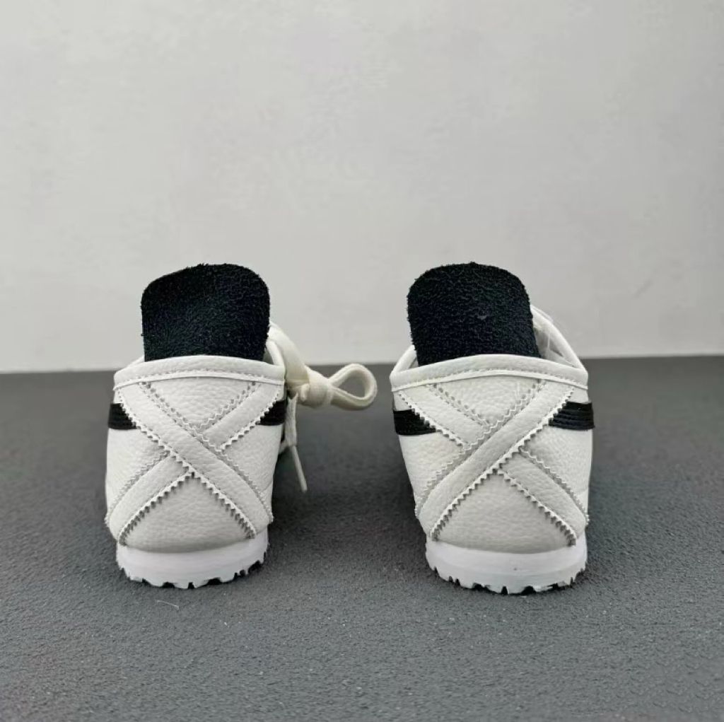 ドゥドゥ 新品未使用 Onitsuka Tiger Mexico 66 パトゥ オニツカタイガー