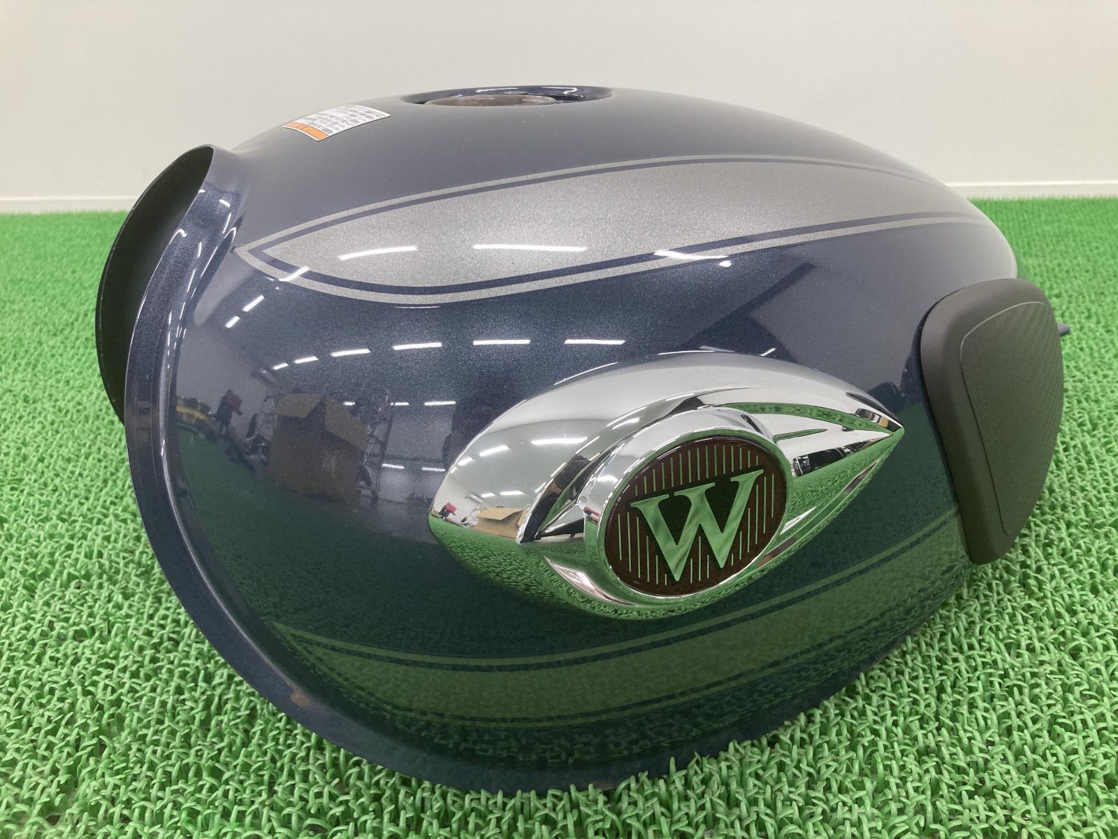 W800 タンク 青M カワサキ 純正 新品 EJ800E ノーマルガソリンタンク