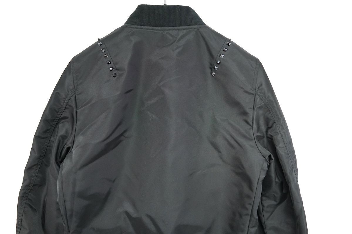 VALENTINO スタッズ付き ブラックスタジャン　テディジャケット　44 正規品 Valentino テディジャケット ロックスタッズ スタジャン