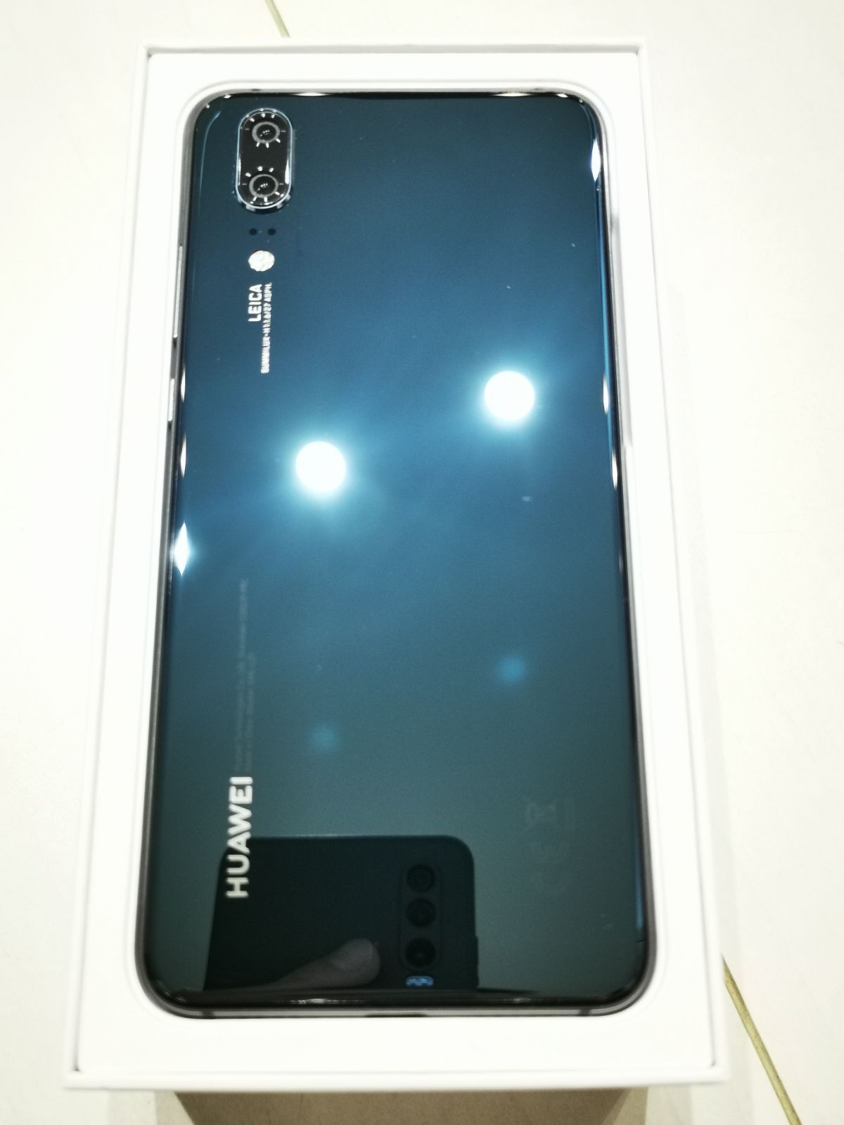 Huawei P20無印 - スマートフォン本体