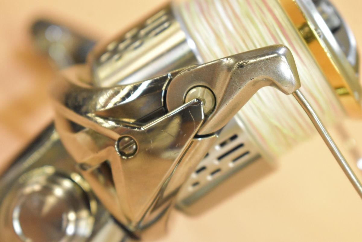 シマノ 18 ステラ 4000 XG SHIMANO STELLA スピニングリール サーフ 磯 ライトショアジギング シーバス フラットフィッシュ