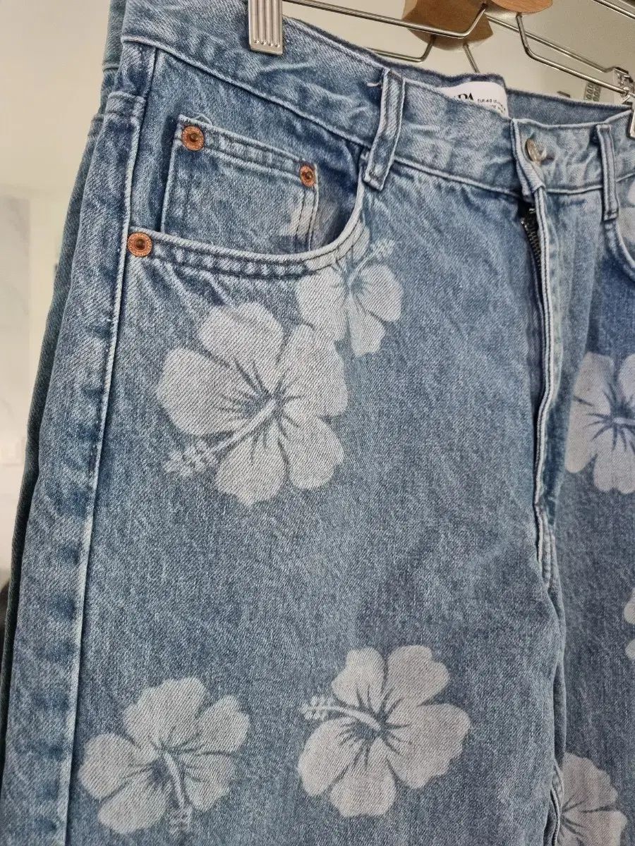 フラワー ワイド